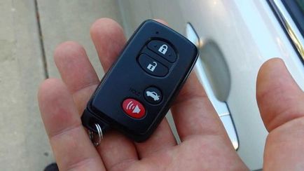 Mașina nu se deschide cu lanțul de chei care semnalizează ce trebuie să facă