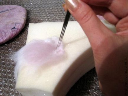 Master-clasa de cosmetice în tehnica umedă felting