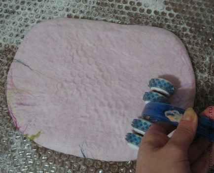 Master-clasa de cosmetice în tehnica umedă felting