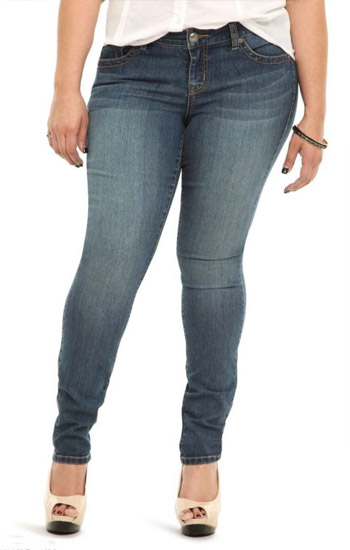 Модні джинси для повних жінок 2017 (фото) фасони, кольори і бренди