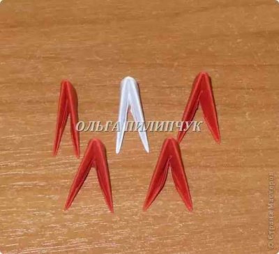 Модульне орігамі шкатулка у вигляді серця на день святого валентина