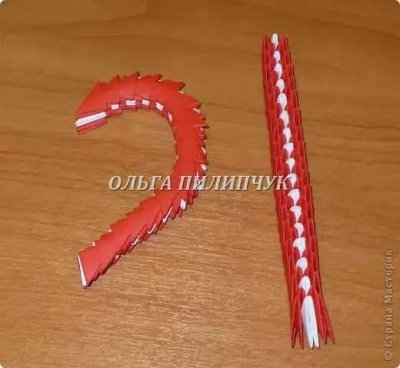 Sicriu de origami modular sub forma unei inimi pentru Ziua Sf. Valentin 1