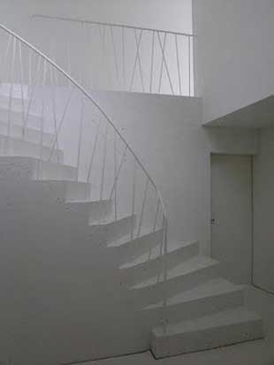 Befejező beton lépcső