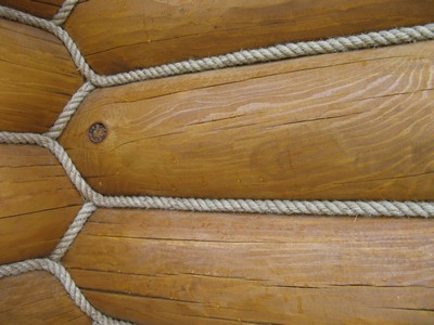 Оздоблення зрубу канатом, декоративної мотузкою