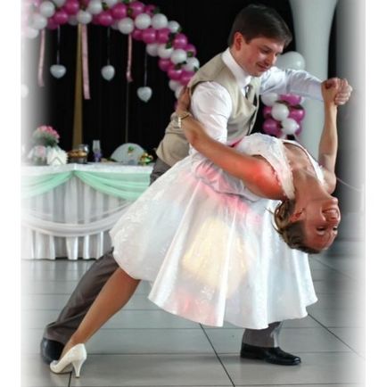 Az első tánc a fiatal az esküvő tippeket, hogyan kell felkészülni