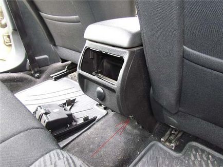 Peugeot 407 repararea încălzitorului amortizorului prin decupare, repararea Peugeot și Citroën