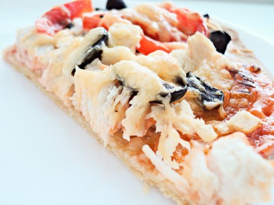 Піца з куркою і маслинами в домашніх умовах покроковий рецепт з фото