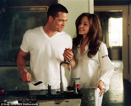 Pitt și Jolie au spus cum au supraviețuit operațiunilor Angelei - un loc al sufletului