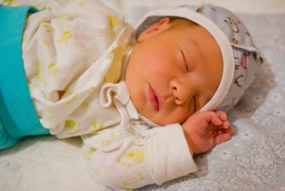 Поганий сон новонародженої дитини, новонароджена дитина