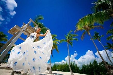 Пляжні весільні сукні особливості та нюанси вибору, плаття для моря (38 фото)
