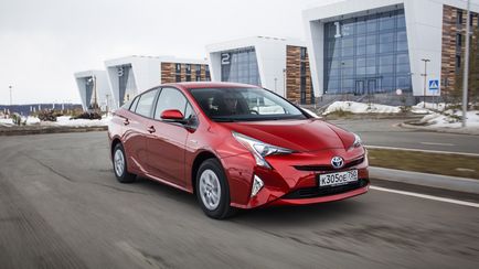 De ce noul prius are nevoie de această lume mai mult decât lumea pentru el - test drive