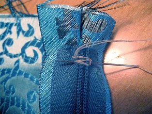Párna organza virágokkal saját kezűleg, Josephine (Organza) Párna organza virágokkal saját kezűleg, Josephine