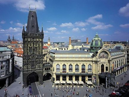 Turnul pulberilor din Praga - de-a lungul drumului regal spre orașul vechi