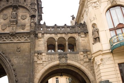 Poarta prafului în Praga