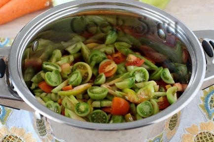 Recept saláta zöld paradicsom a téli sterilizálás nélküli fotó