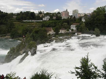 Рейнський водоспад, фото водоспаду в швейцарії