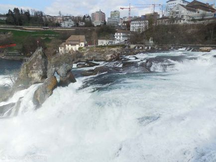 Rin Falls în Elveția (rheinfall), în jurul lacului Constance