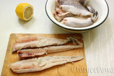 Pește în cuptor cu un cartof (merluciu în mânecă) rețetă cu o fotografie