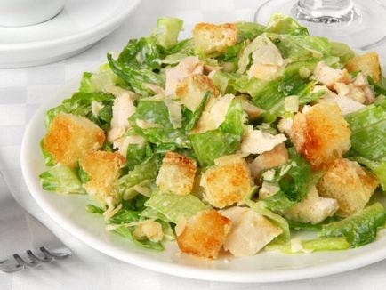 Caesar salata cu pui - 10 retete clasice simple la domiciliu