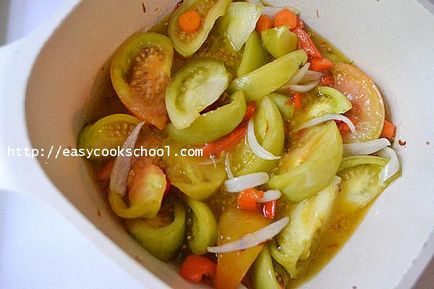 Saláta zöld paradicsom a téli nagyon finom, sterilizálás nélküli, egyszerű receptek