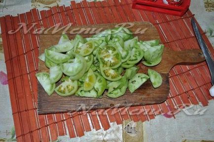 Salata pentru iarnă din roșii verzi fără sterilizare