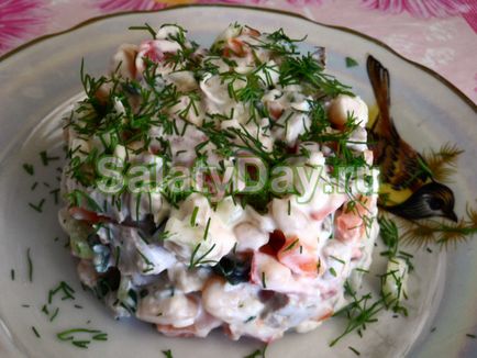 Salată cu omeletă - pentru prânz sau gustare rețetă cu fotografie și video