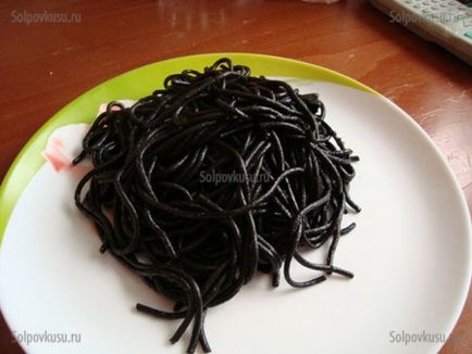 Spaghete cu sos de roșii