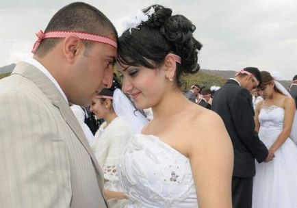 Nunta 700 de perechi în Artsakh (Republica Nagorno-Karabah) (12 fotografii) - allday - descărcați