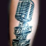Valoarea tatuajului microfon, schițe și stiluri de tatuaje performante