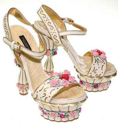 Pantofi florali cu ce sa poarte si cum se pot combina