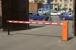 Пристрій шлагбаума автоматичного