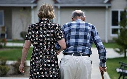 Îngrijirea persoanelor în vârstă - serviciu social