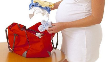 Lucruri în spitalul de maternitate pentru lista de mame și copii despre ceea ce trebuie să iei cu tine