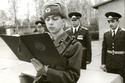 Katonai eskü - hűségesküt ország (eskü becsület patrióta fark blog) Katonai eskü - hűségesküt ország