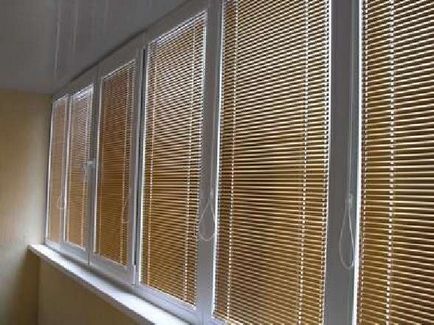 Blind de pe balcon instalarea propriilor mâini orizontale, verticale, rolete pe balcon