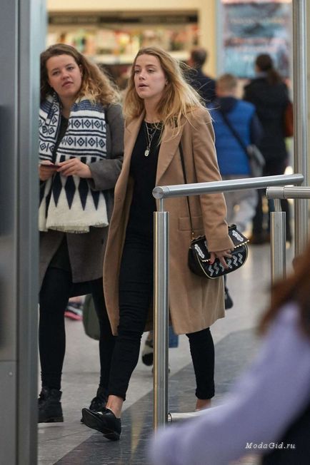 Hírességek hollywoodi sztár stílusát szőke divat képek Amber Heard (Amber Heard) Hírességek hollywoodi csillag stílus divatos szőke Amber Heard képek