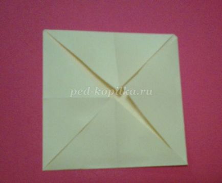 Star în tehnica origami pentru copiii de vârstă școlară