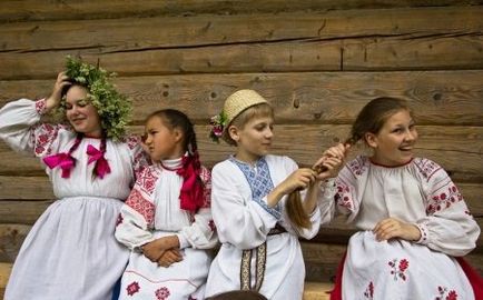 Costum național bielorus (67 fotografii) elemente ale costumului popular din Belarus, pentru copii,