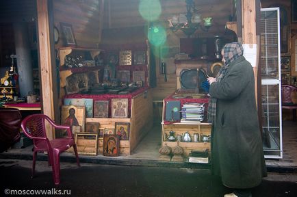 Piața de vânătăi, vernisajul și piața de purici din Izmaylovo, Moscova