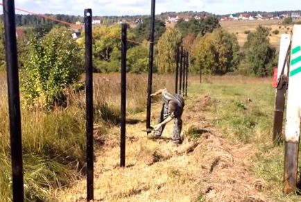 Ціна паркану з профнастилу з установкою - вартість матеріалів і метра робіт