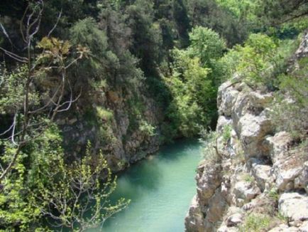 Chernorechenskij Canyon, Krím