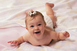 Що повинен уміти дитина в 5 місяців фізичні і розумові здібності малюка в цьому віці