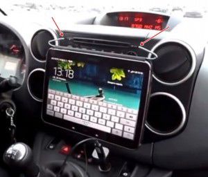 Suportul pentru tablete din mașină cu propriile mâini