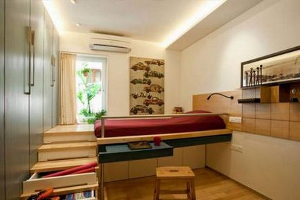 A design egy hosszú, keskeny szoba (keskeny kialakítás hálószoba Hruscsov fényképet belső keskeny fiókos, hogy amíg az ágy) A design egy hosszú, keskeny szoba