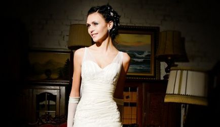 Дизайнерські весільні сукні напрокат за і проти