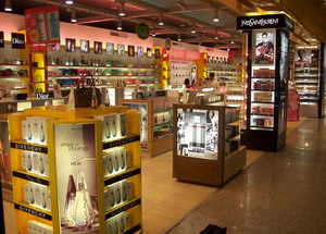 Duty free în Pulkovo 1 și 2 - prețuri scăzute în magazinul aeroportului