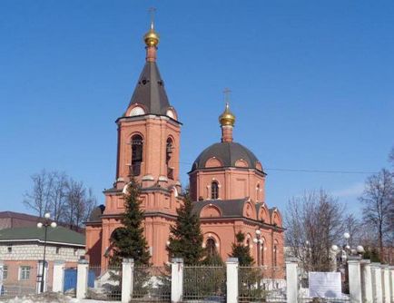 Місто Київ, селище східний опис, особливості проживання та відгуки