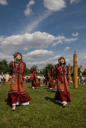 Исиах - Жовті Води національне свято - мій будинок