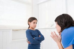 Cum să supraviețuiți insultelor copilariei la vârsta adultă