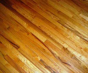 Як почистити дерев'яна підлога